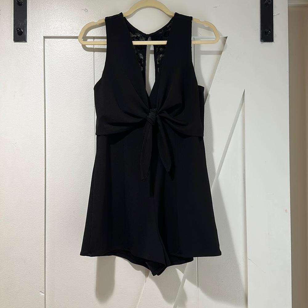 Medium romper with open lace back